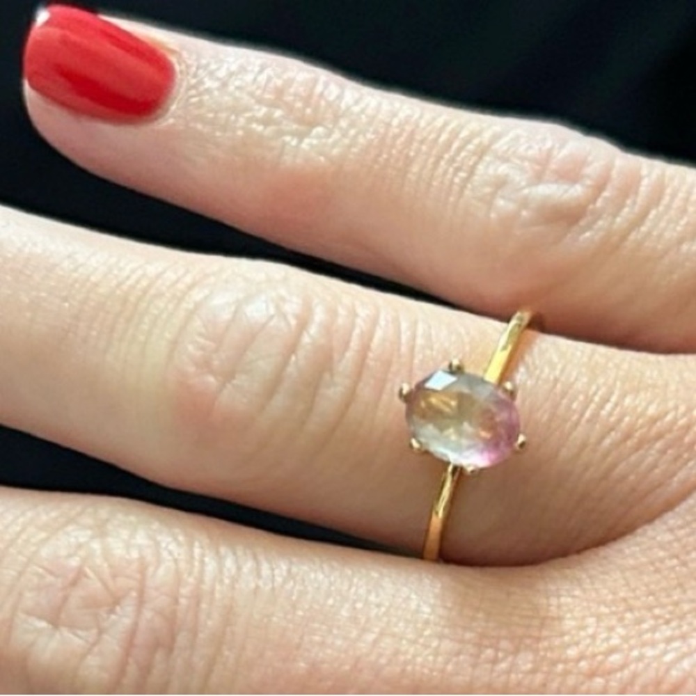 Gold Band Ring with Pink-Green Oval Gemstone